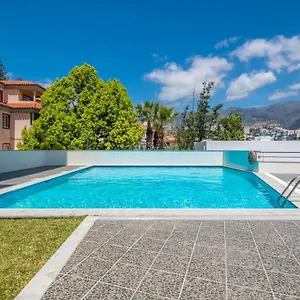 Miramar With Pool By Hr Madeira Funchal (Madeira)